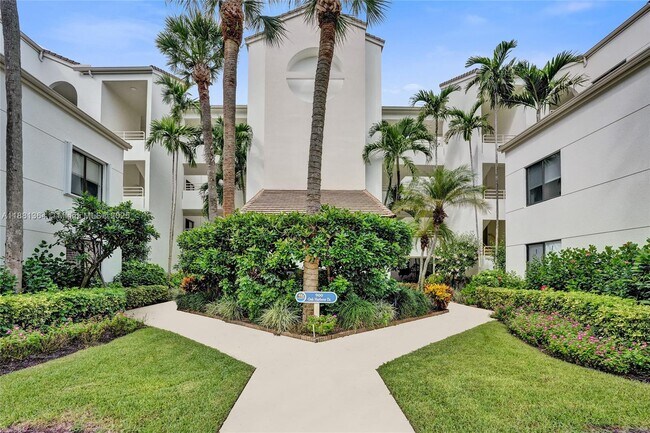 Building Photo - 925 Oak Harbour Dr