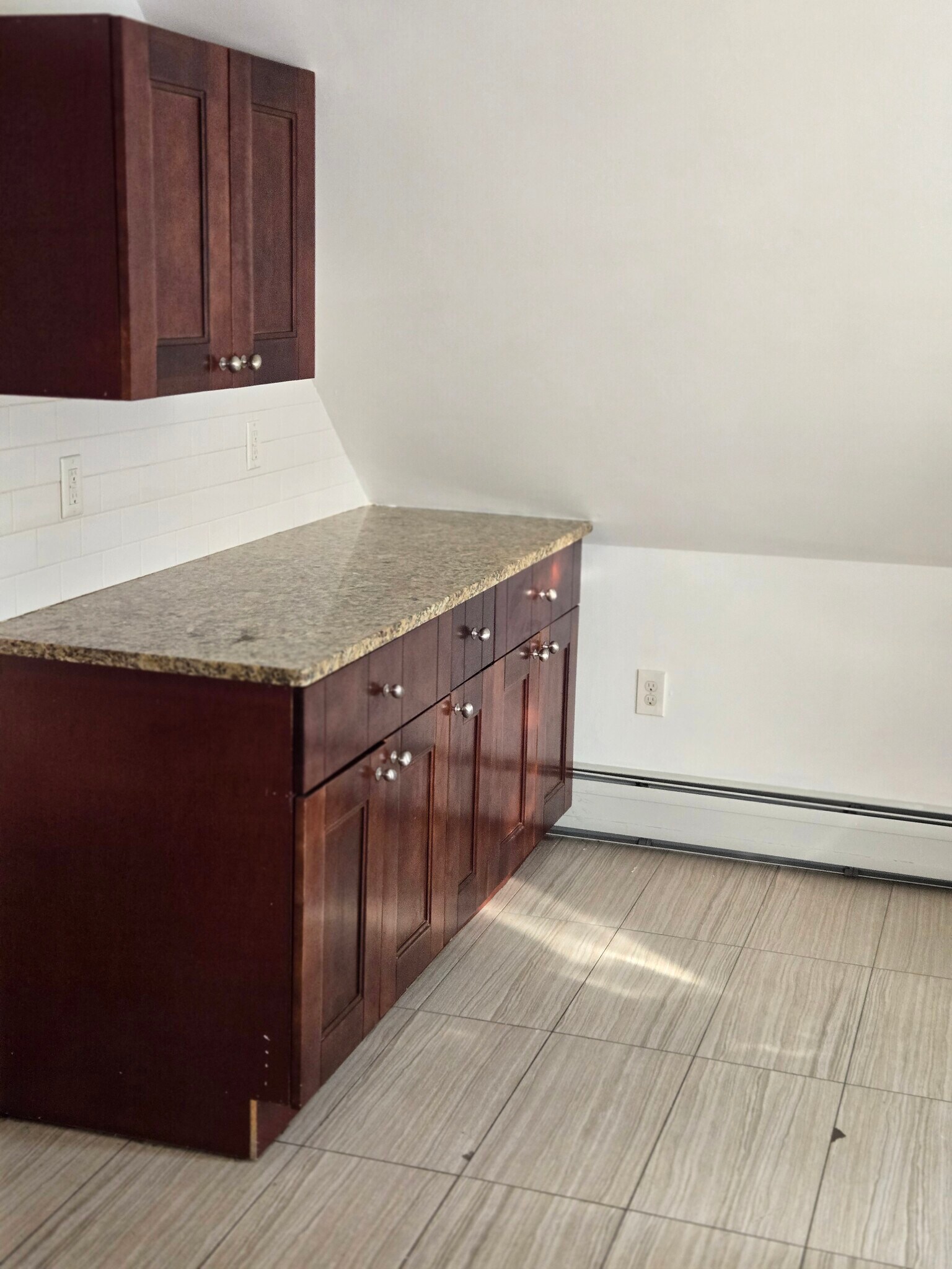 Building Photo - 316 Summer Ave