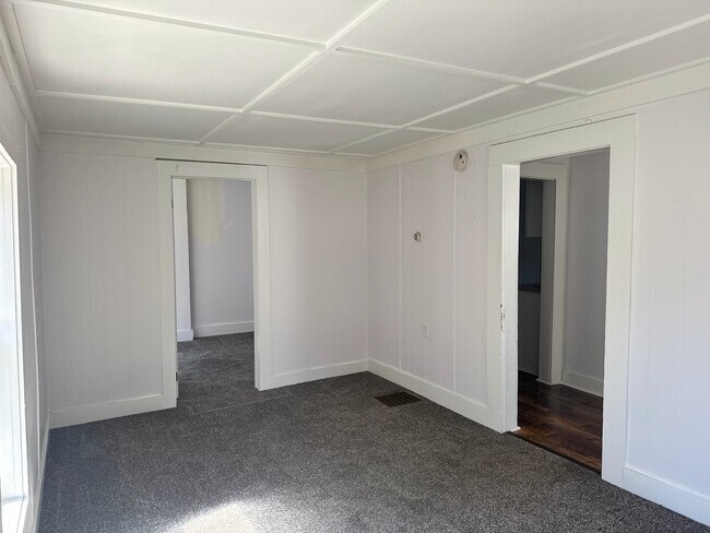 Building Photo - 97 Franklin St