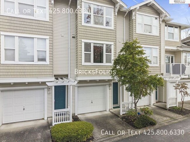 Building Photo - Prime Bellevue Location – Parkside Townhom...