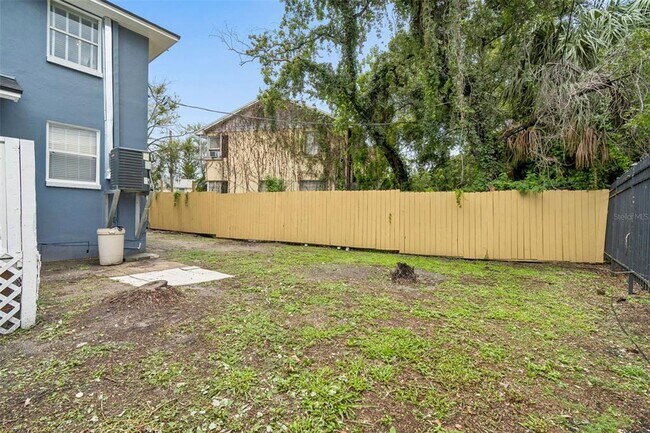Building Photo - 601 Swann Dr