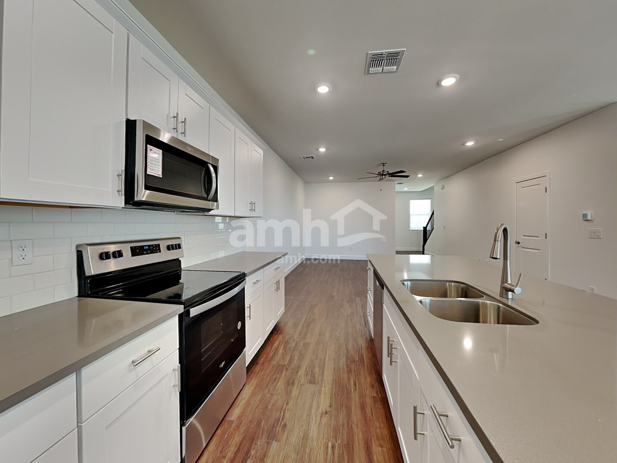 Building Photo - 6060 W Paseo Hilario