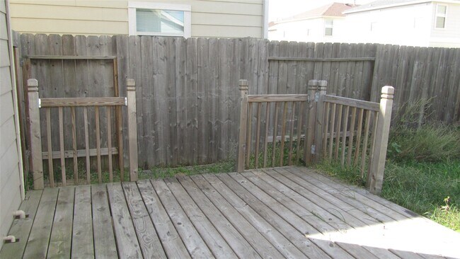 Building Photo - 2635 Skyview Grove Ct