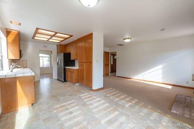 Building Photo - Spacious San Jose Home w/Cupertino Schools!