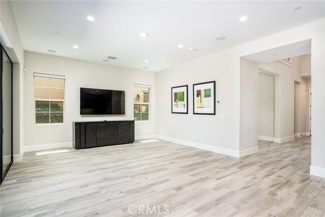 Building Photo - 5192 Goldenrod Cir