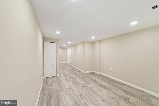 Building Photo - 4707 Sansom St