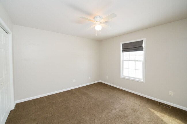 Building Photo - 693 Dearborn Rd