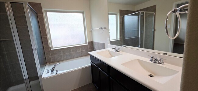 Building Photo - 2767 Morgensen Dr