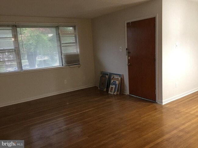 Building Photo - 4042 Balwynne Park Rd