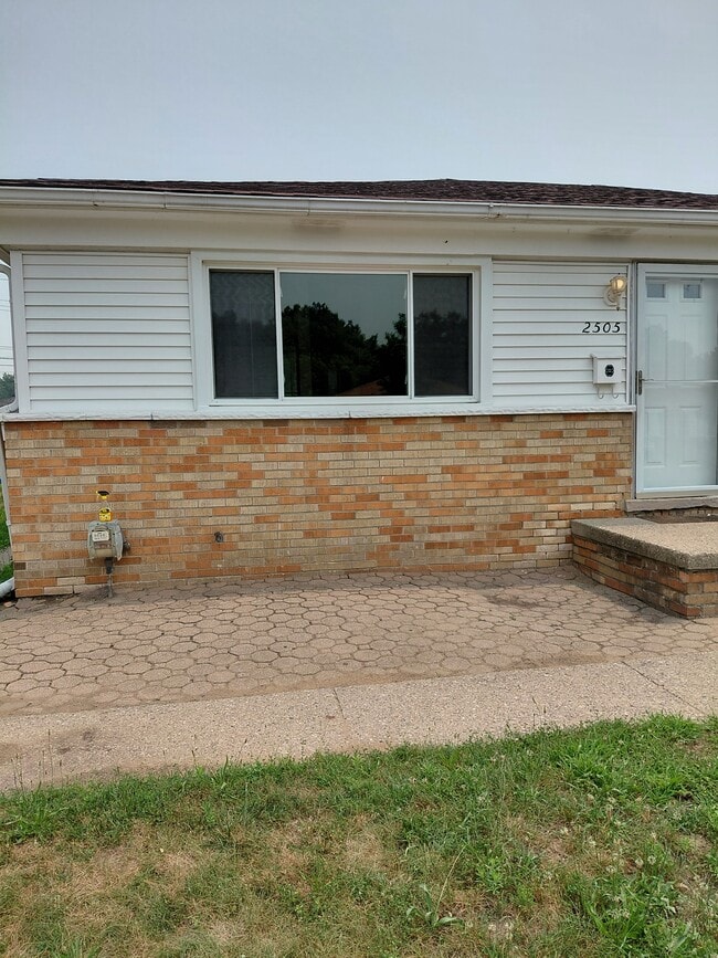 Building Photo - 2505 Stieber Ave