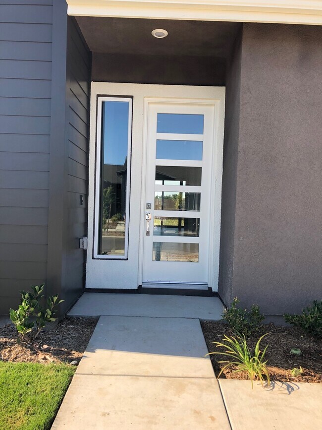 Building Photo - Moraga Single Level Beauty