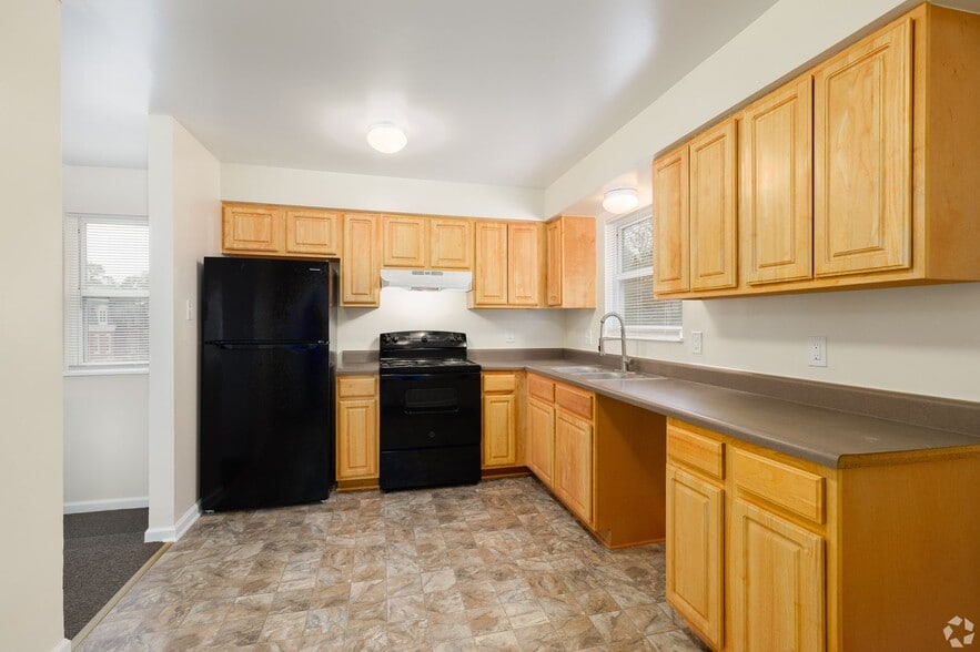 Interior Photo - College Hill Apartments