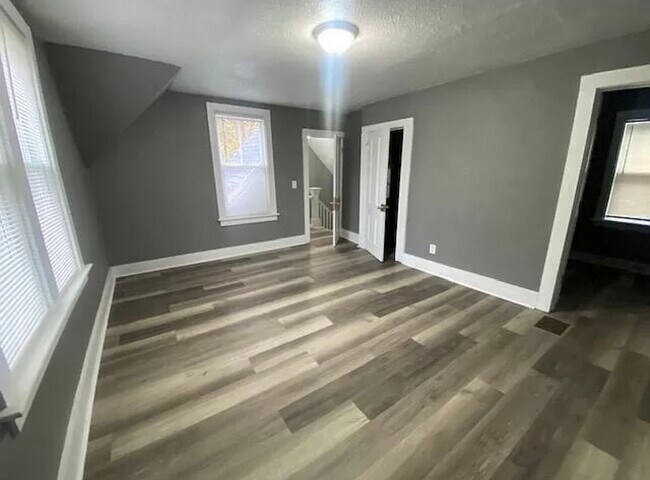 Building Photo - 2427 N 21st St