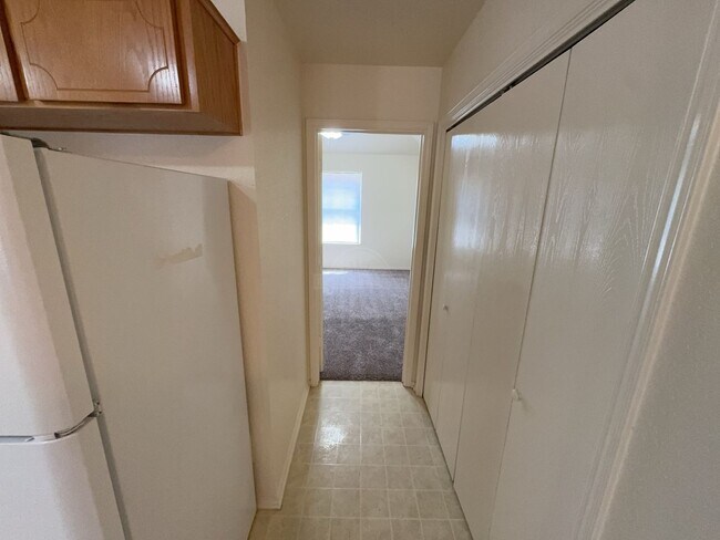 Building Photo - 4500 Deek Dr