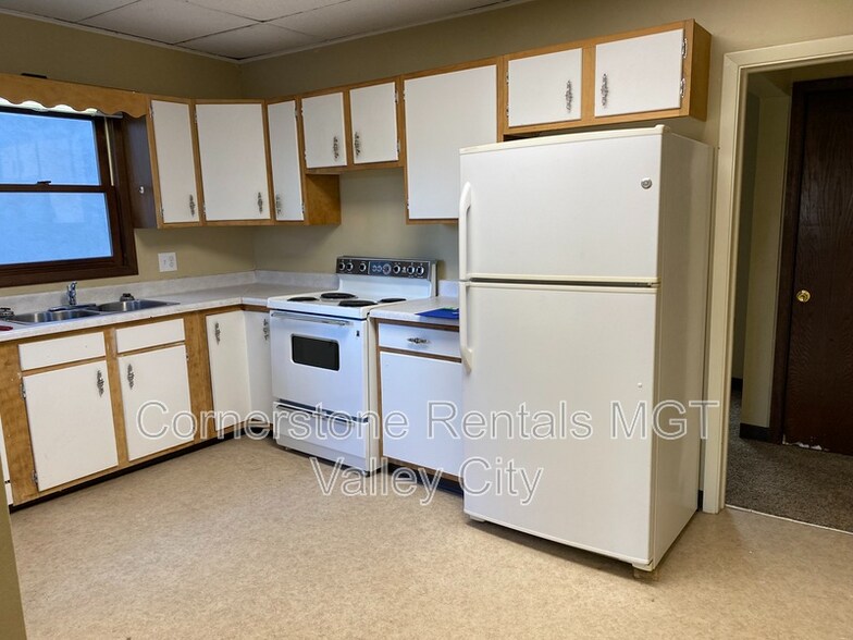 Building Photo - 217 Central Ave S