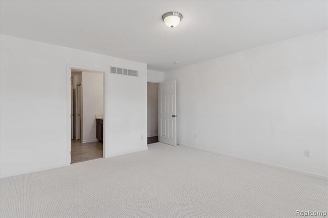 Building Photo - 21422 Navarra Dr