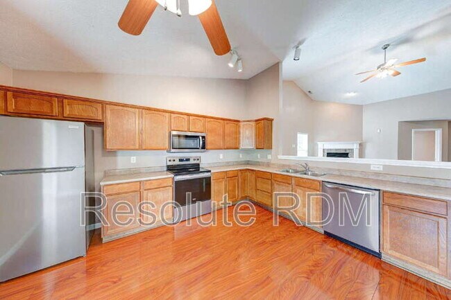 Building Photo - 2665 Foxbriar Pl