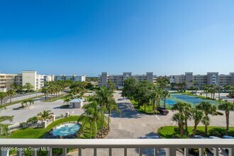 Building Photo - 601 Shorewood Dr