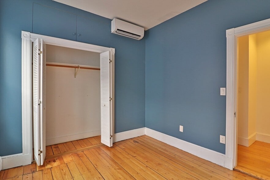 Building Photo - 84 Tremont St