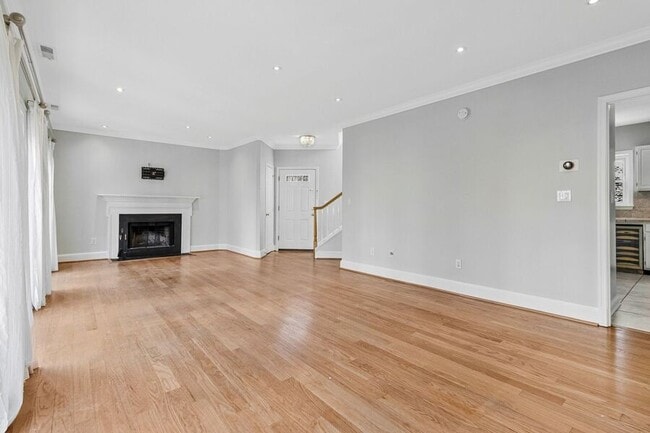 Building Photo - 4305 Massachusetts Ave NW