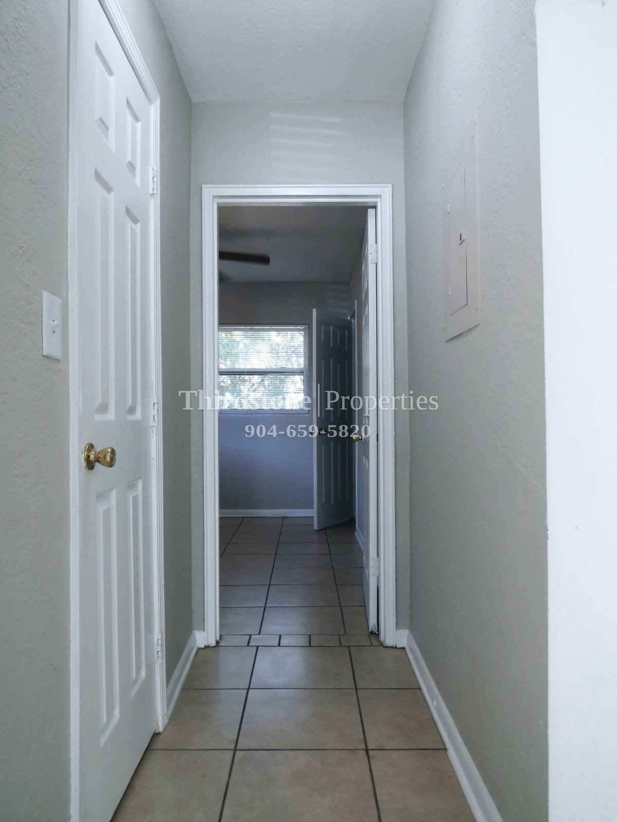 Building Photo - 2837 W 6th St