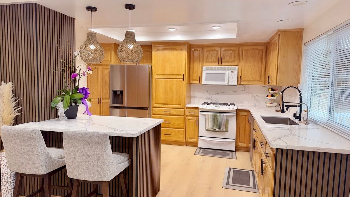 Building Photo - 9092 La Linda Ave