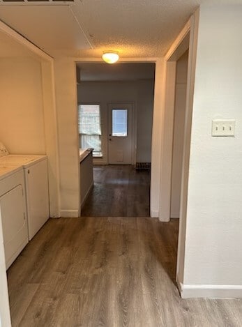 Building Photo - 7107 Holly Hill Dr