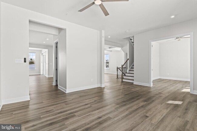 Building Photo - 12600 Coventry Mnr Wy