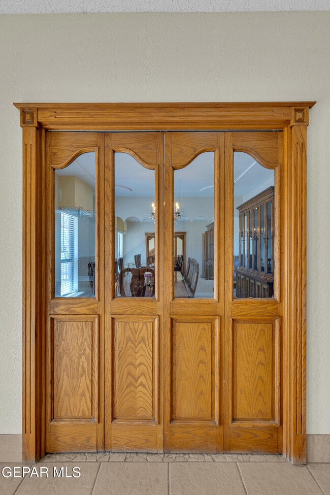 Building Photo - 2153 Trawood Dr