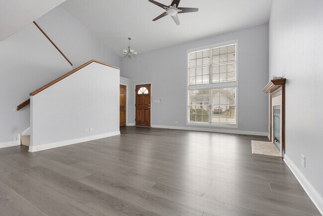 Building Photo - 3238 Gresham Ln E