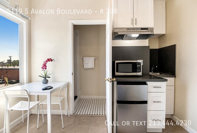 Building Photo - 5119 S Avalon Blvd