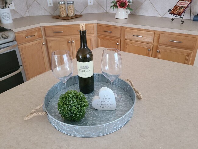 Building Photo - 6427 Stone Landing Ln