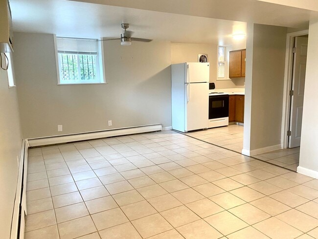 Building Photo - Webster Apartments - Newly Renovated 1 Bed...