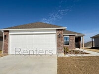 Building Photo - 1008 W Lawton Rd