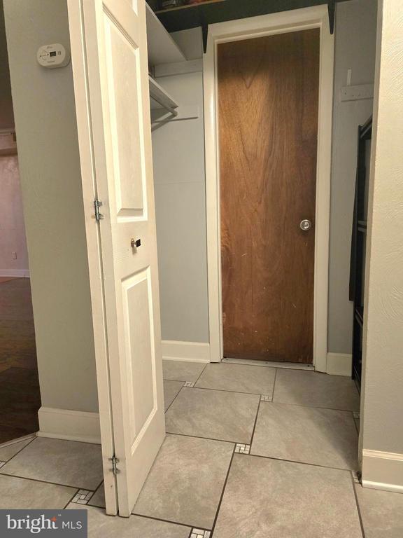 Building Photo - 1136 Fox Run