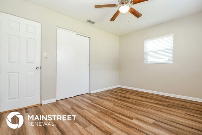 Building Photo - 7149 Wedgewood Dr