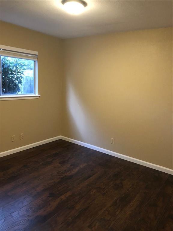 Building Photo - 7107 S Brook Dr