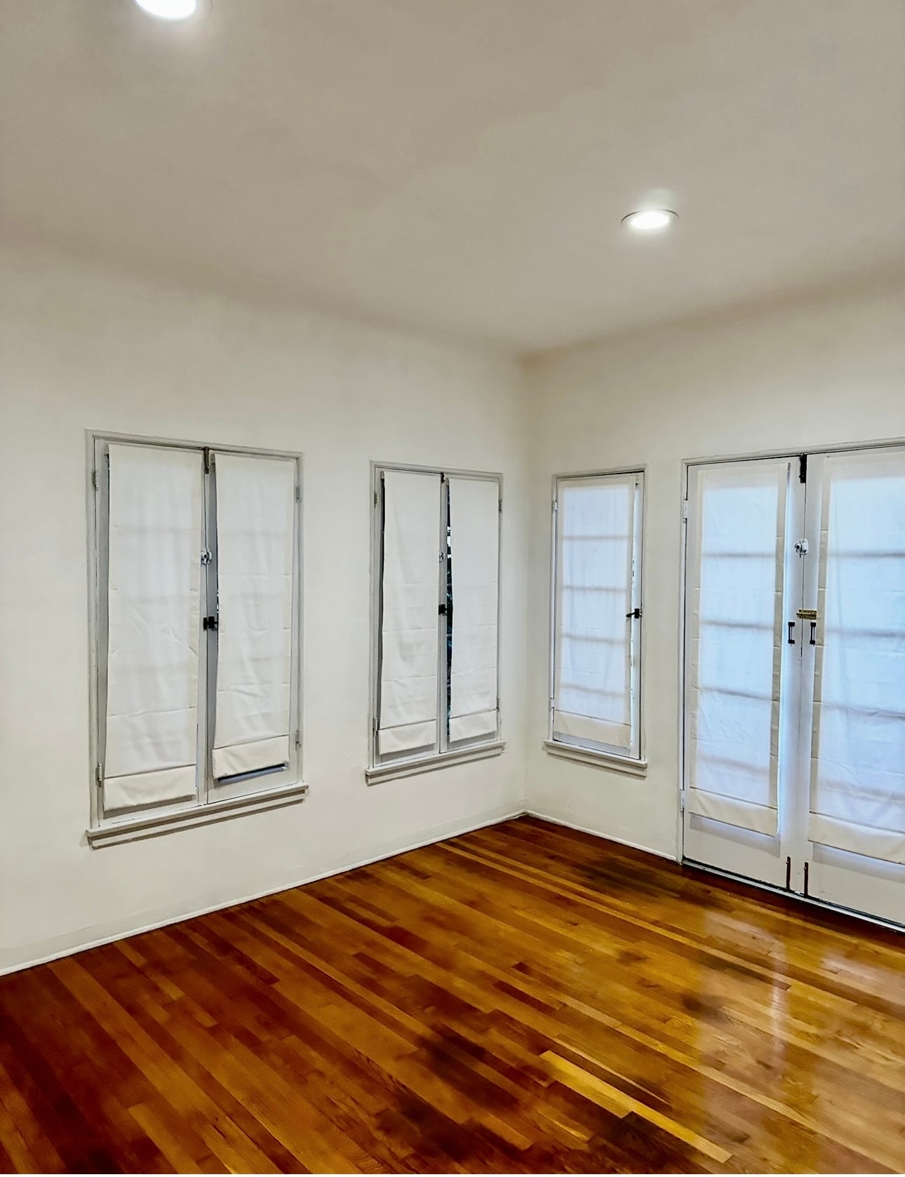 Building Photo - 1104 E California Ave