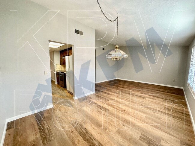 Building Photo - 2331 Shropshire Ct