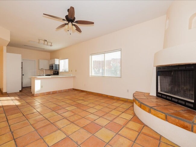 Building Photo - 3 Bedroom 2.5 Bath Two Story Home