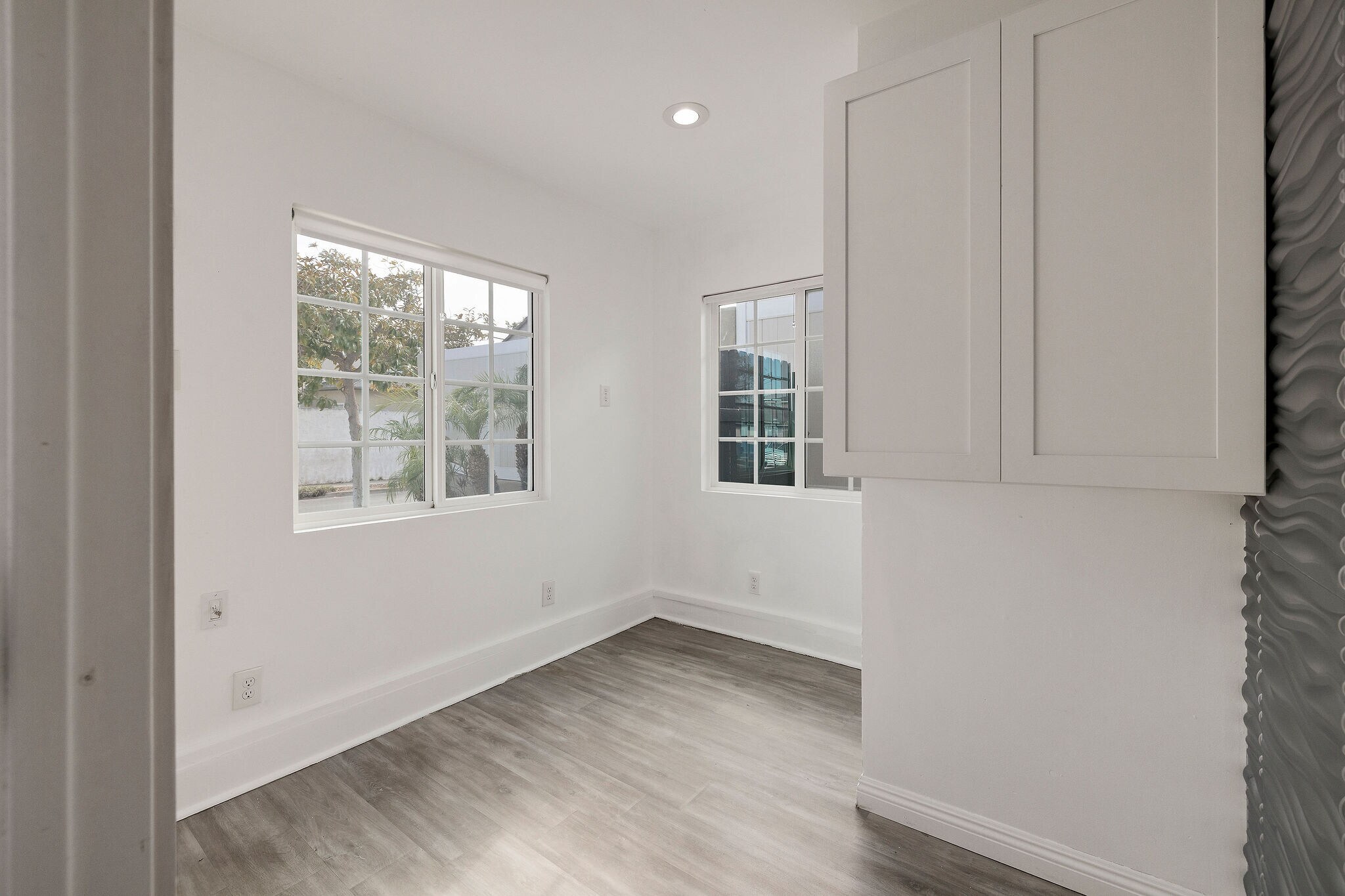 Building Photo - 5525 Wilma St