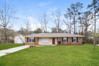 Building Photo - 3 Dogwood Cir