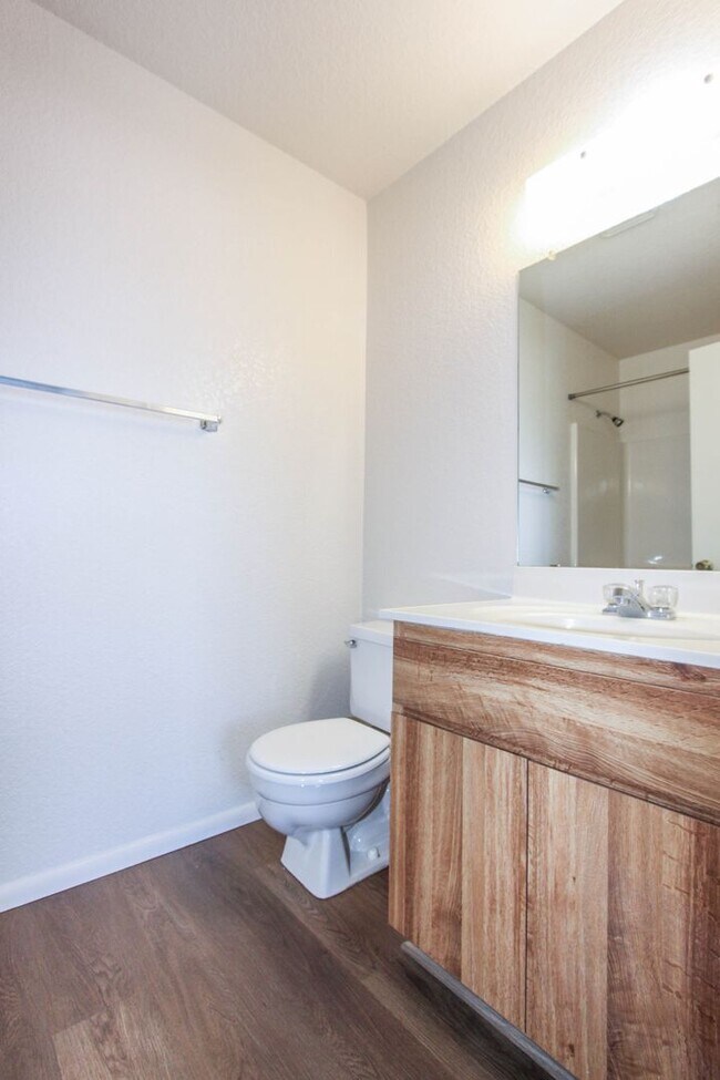 Building Photo - Montana Terrace Condo