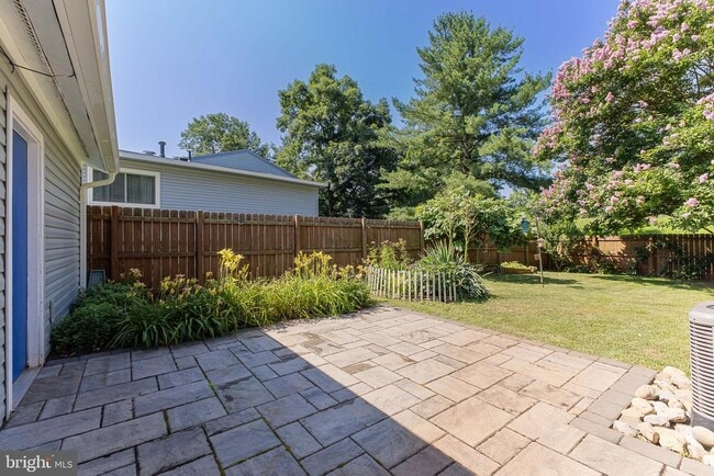 Building Photo - 246 Avondale Dr