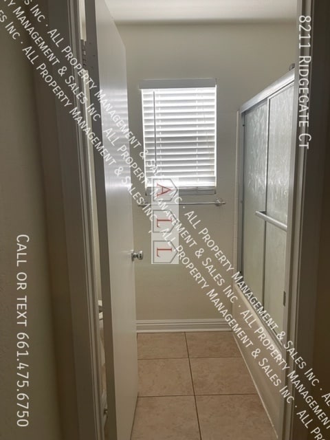 Building Photo - 8211 Ridgegate Ct