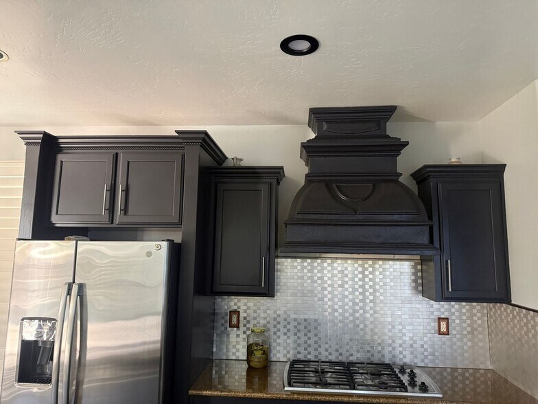 Building Photo - 1327 E Via Marbella Dr