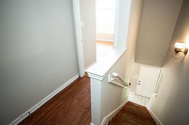 Building Photo - Beautiful 3-Bedroom Home in Cordova-Modern...