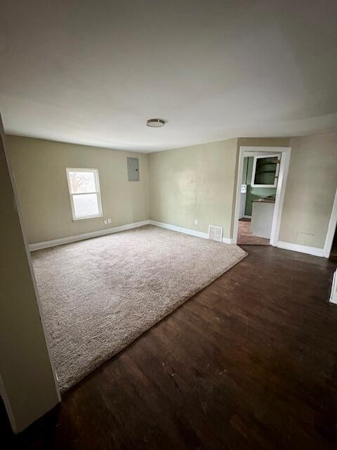 Building Photo - 148 Beyne St