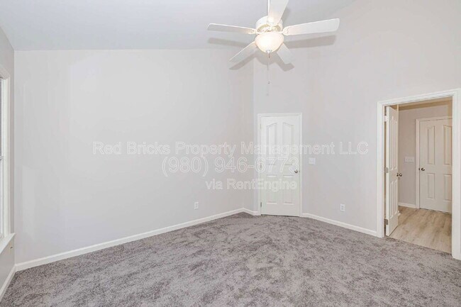 Building Photo - 4709 Morning Dew Ct