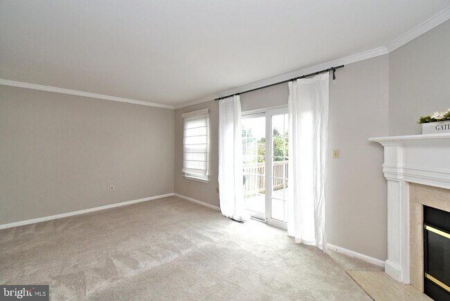 Building Photo - 4258 Red Oak Ct